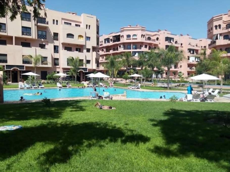 Appartement Confortable Avec 5 Piscines Marraquexe Exterior foto